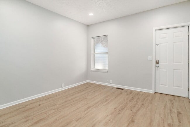 Building Photo - 426 E Mithoff St