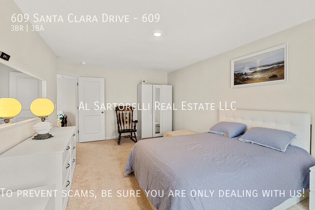 Building Photo - 609 Santa Clara Dr