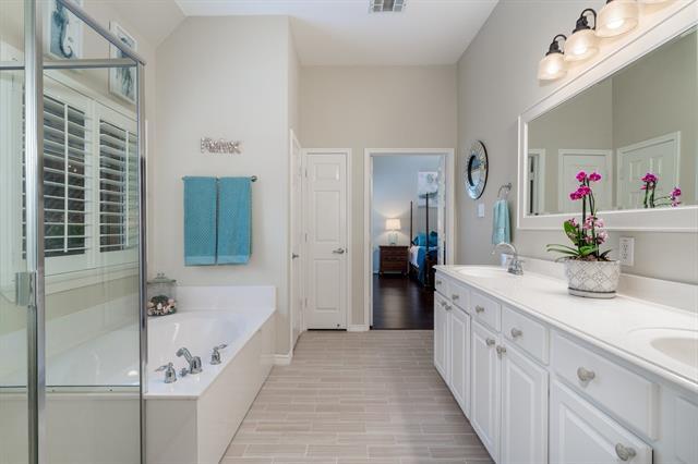 Building Photo - 7913 Southmark Dr