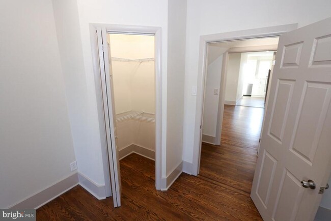 Building Photo - 314 Huntingdon Pike