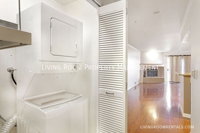 Building Photo - 183 N Hayden Bay Dr