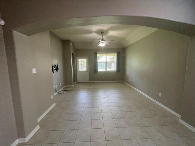 Building Photo - 24430 Haywards Crossing Ln