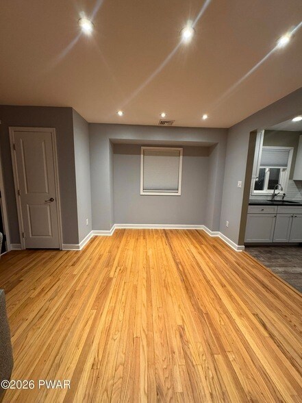 Building Photo - 200 Avenue H