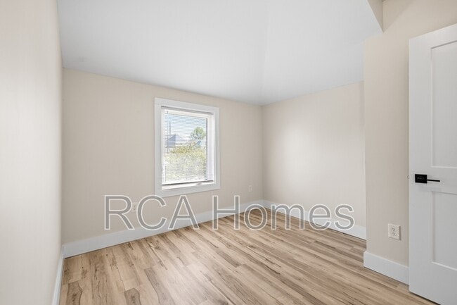 Building Photo - 1436 S New Jersey St
