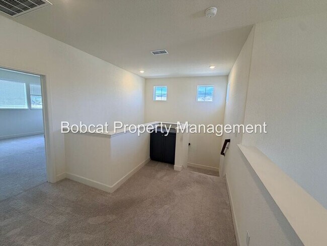 Building Photo - 1751 Boundary Peak St