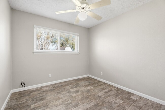 Building Photo - 3214 White Sail