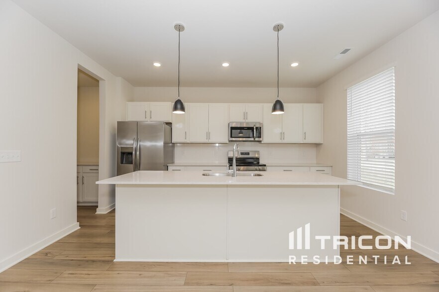 Building Photo - 6315 Trace Point Ct