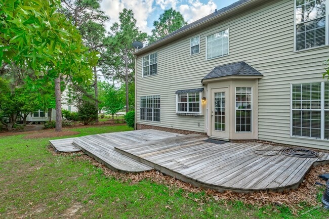 Building Photo - Looking for your dream home in a peaceful ...