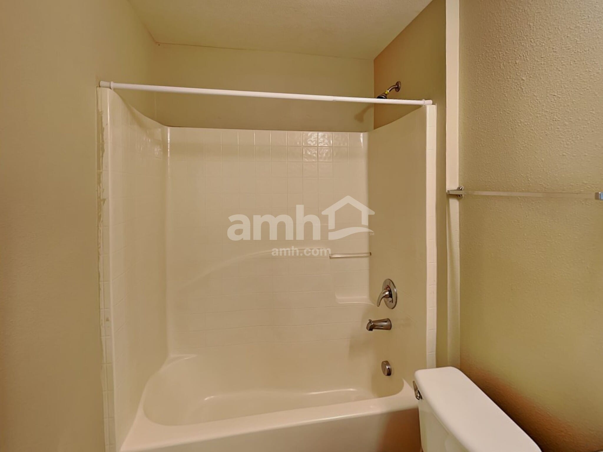 Building Photo - 7242 Oxfordshire Ave