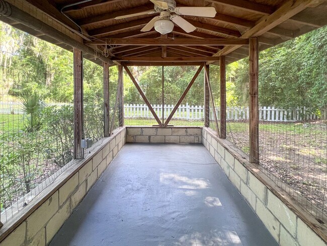 Building Photo - 2277 - McIntosh