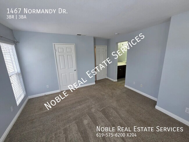Building Photo - 1467 Normandy Dr