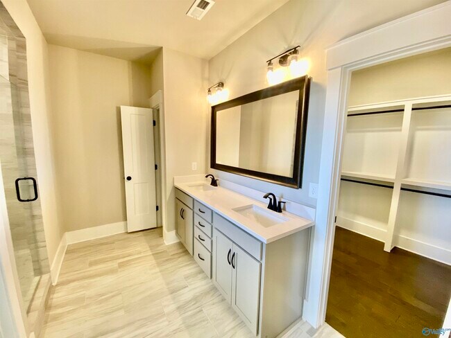 Building Photo - 343 Hay Rake Dr