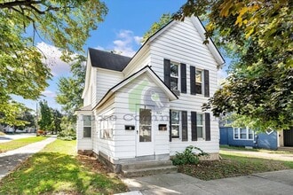 Building Photo - 934 Hovey St SW
