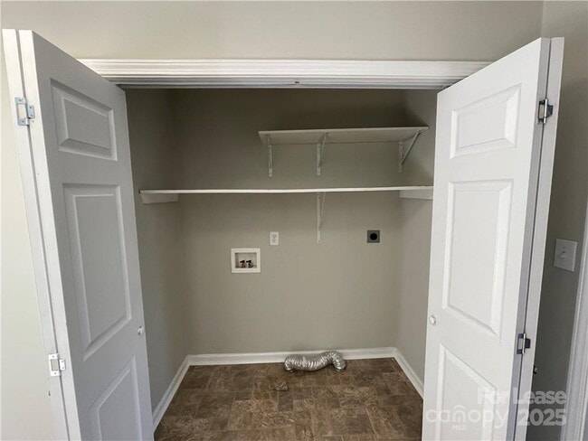 Building Photo - 2474 Oak Valley Ln