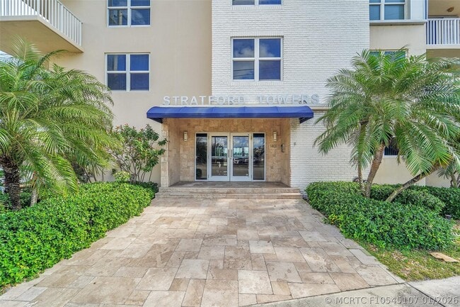 Building Photo - 1401 S Ocean Dr