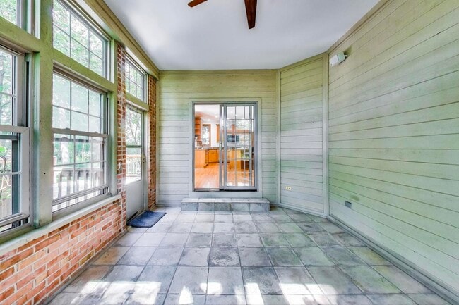 Building Photo - 1620 Timber Woods Ln