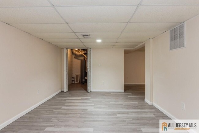 Building Photo - 17 Lackland Ave