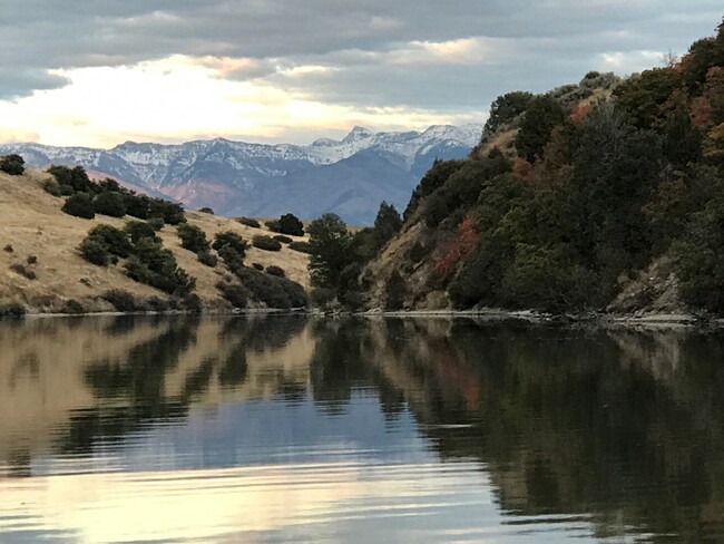 Minutes from beautiful reservoirs. - 80 S Center St