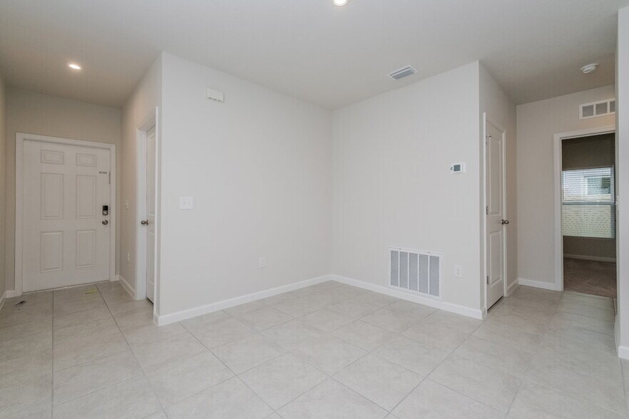 Building Photo - 35227 Brienne St