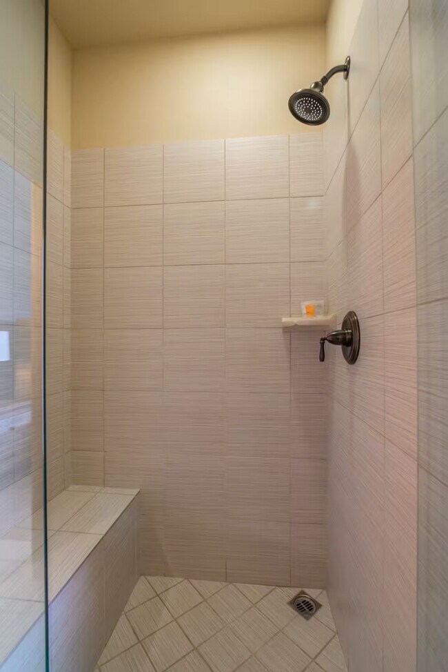 Building Photo - 10116 Sagebrush Ct