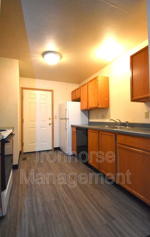 Building Photo - 2451 Wheeler Dr