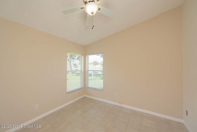 Building Photo - 7033 Hammock Trace Dr