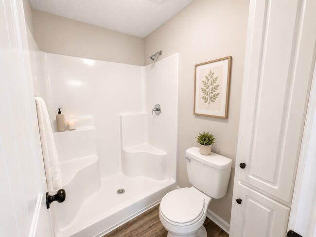 Building Photo - 547 Deerchase Ct