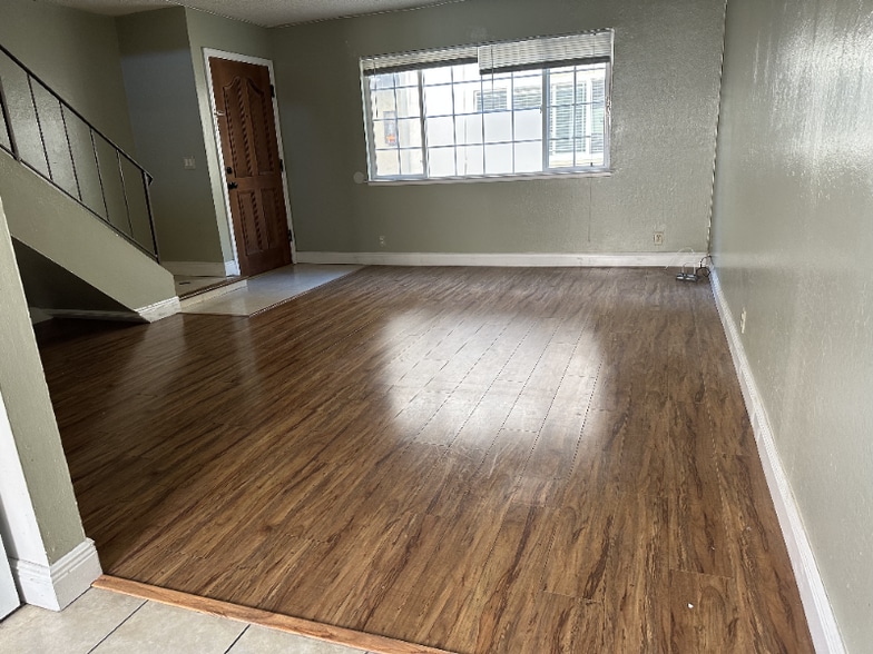 Building Photo - 2114 Curtner Ave