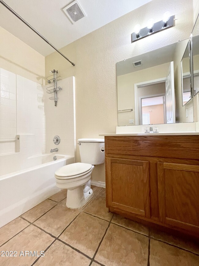 Building Photo - 13002 W Hearn Rd