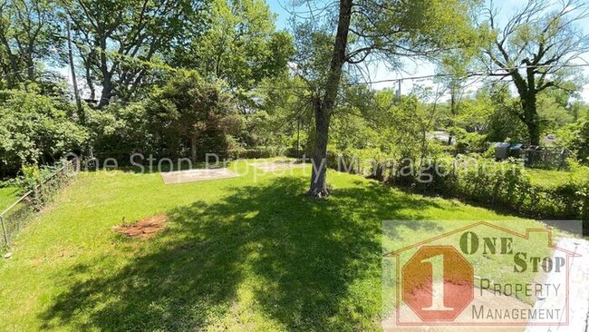 Building Photo - Beautiful 3 Bedroom 2 Bathroom in Kansas City