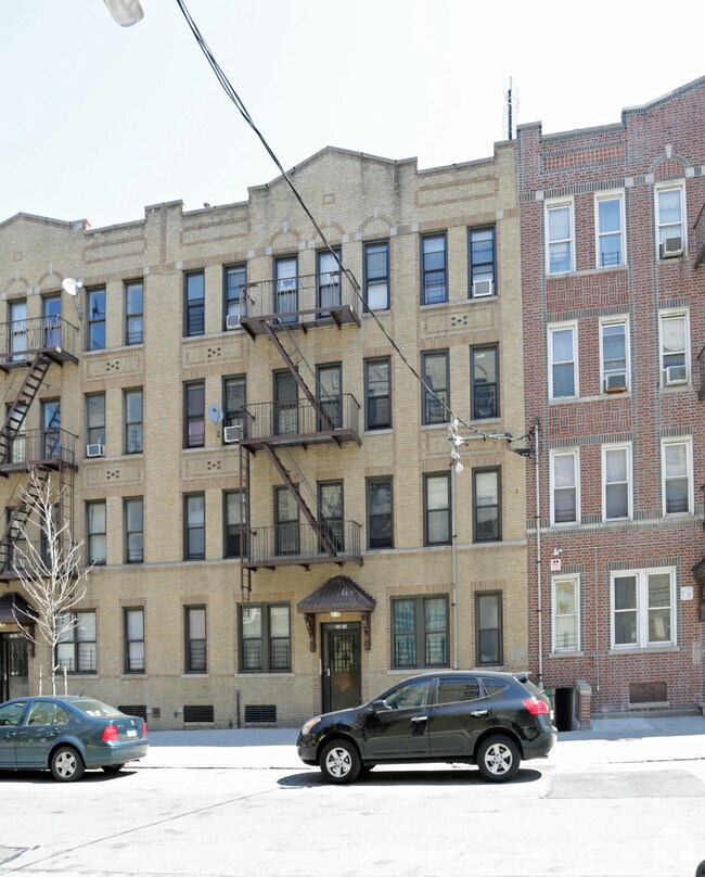 Primary Photo - 3018 Holland Ave