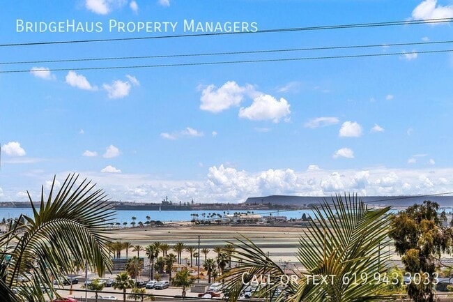 Building Photo - 3033 India St