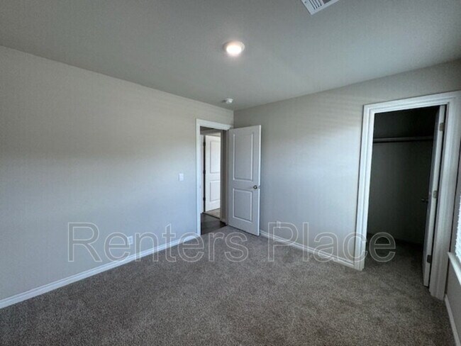 Building Photo - 7203 E 155th Pl S