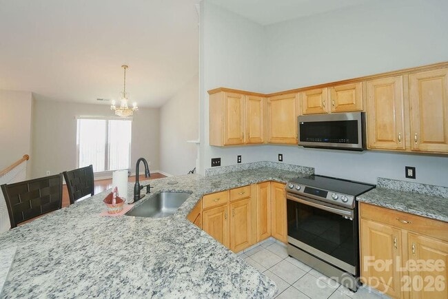 Building Photo - 6824 Southbrook Dr