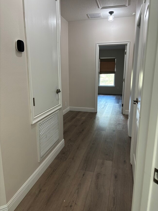 Building Photo - 12974 Kegan St