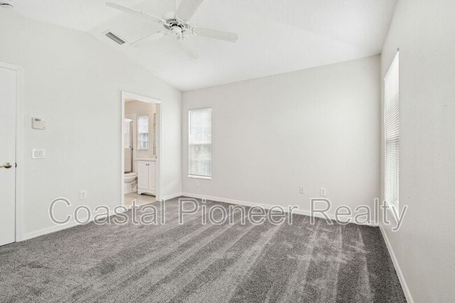 Building Photo - 6723 Lake Camden Way