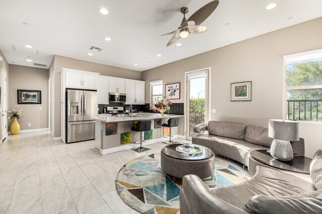 Building Photo - 7611 E Camino Vivaz