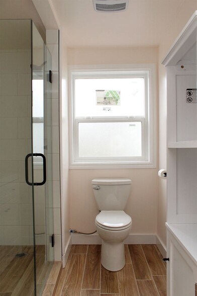 Building Photo - 4135 NE 72nd Ave.