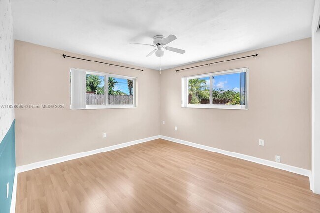 Building Photo - 9200 SW 54th St