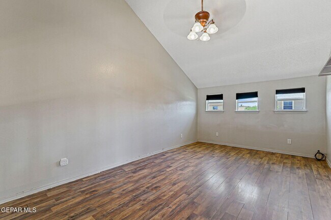 Building Photo - 409 Desert Chicory St