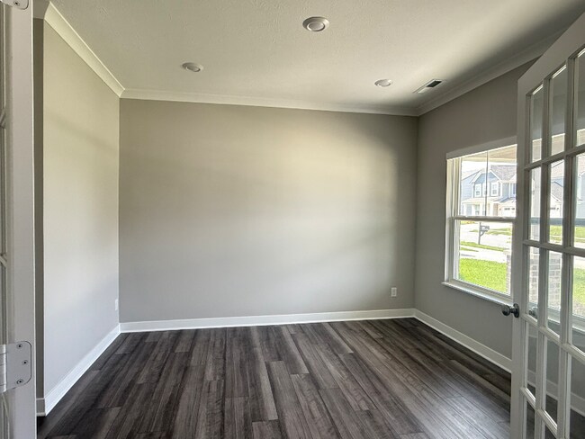 Building Photo - 3567 Merchmont Rd