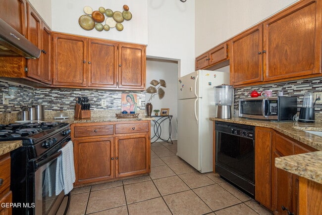 Building Photo - 11464 Beach Front Dr