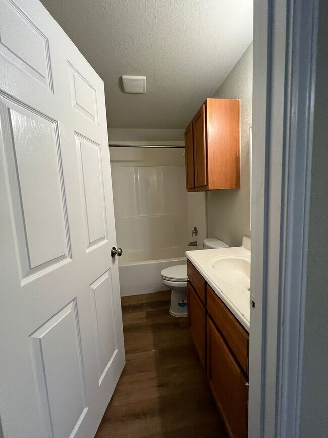 Building Photo - Cute 2 Bed / 1 bath home in Beaumont! Move...