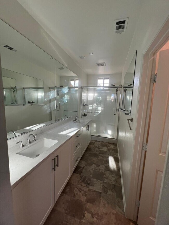 Building Photo - 1170 Via Sandia