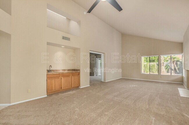 Building Photo - 10060 E San Bernardo Dr