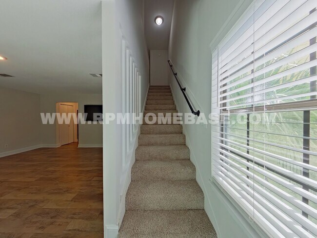 Building Photo - Spacious Dog-Friendly Townhome | Minutes from Eglin AFB & Hurlburt Field