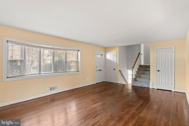 Building Photo - 1726 Baldwin Dr