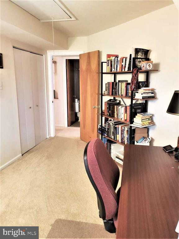 Building Photo - 8 Rex Ave