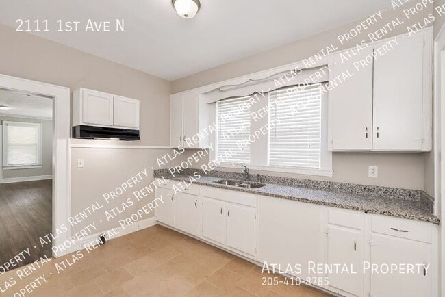 Building Photo - 2111 1st Ave N