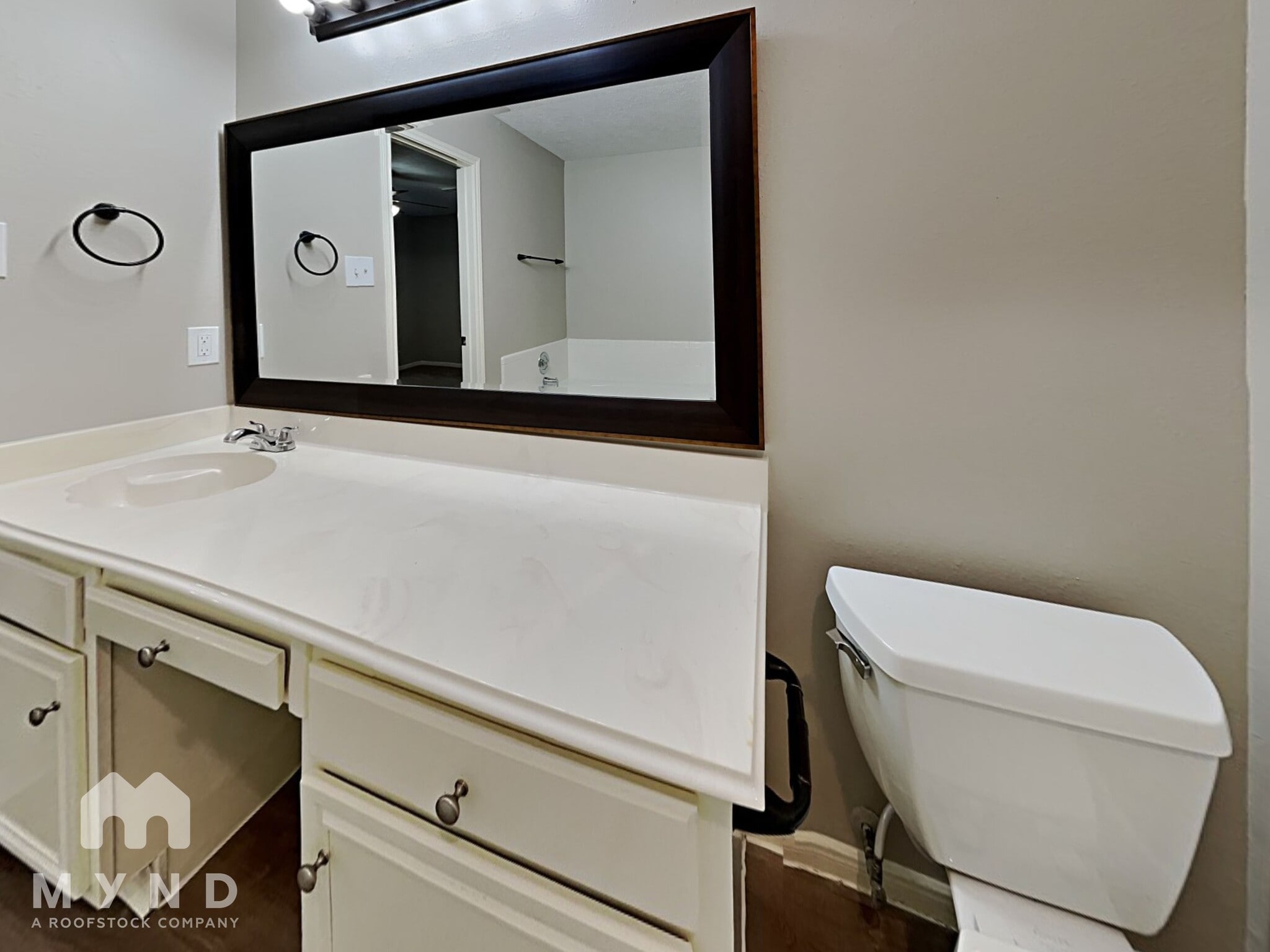 Building Photo - 19931 Bambiwoods Dr